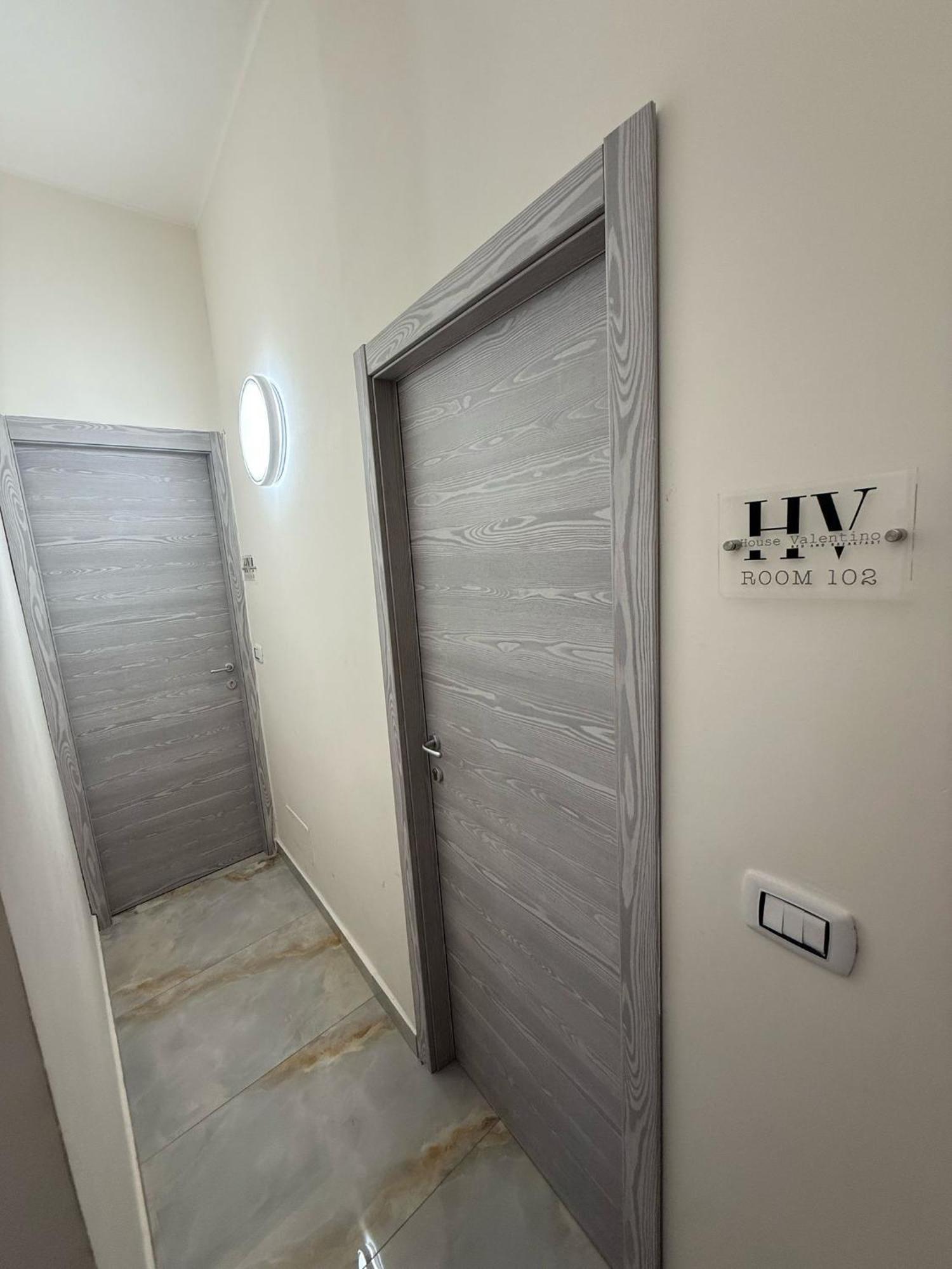 Valentino House Mattonelle Apartment Naples